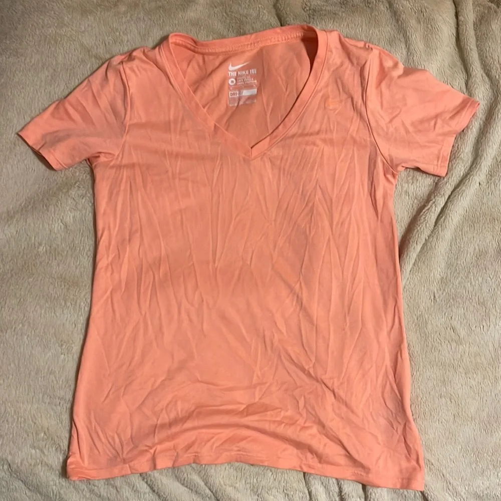 Tee - Picture 1 of 2